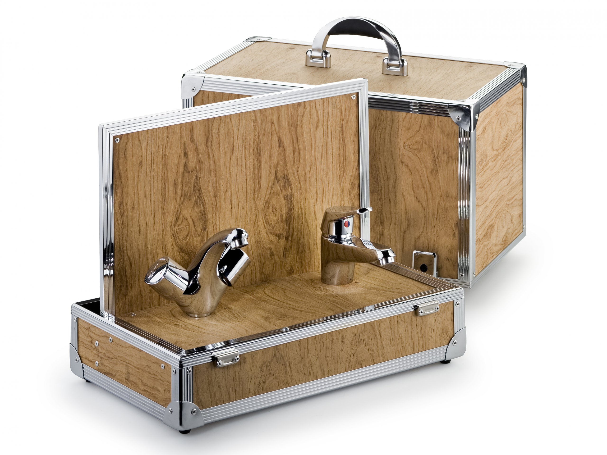 Presentation case for taps